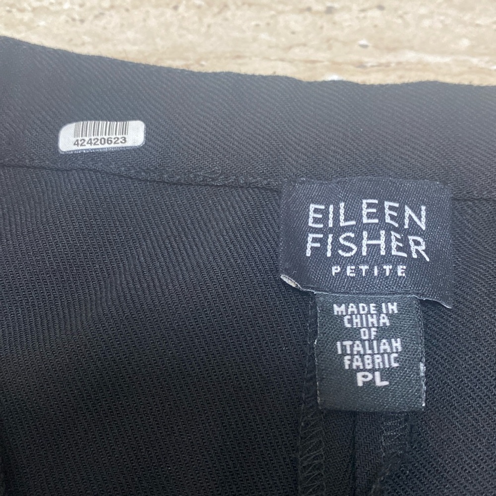 Eileen Fisher Excellent Condition Italian light weight Fabric Pants, - Picture 7 of 9